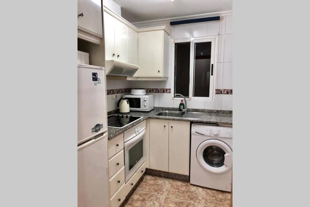 Apartamente Gil Vallejos Торрев'єха Екстер'єр фото